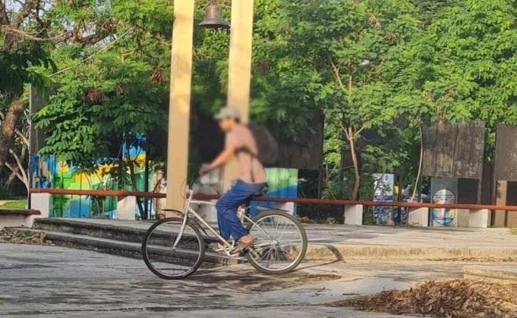 Un individuo grafiteó una iglesia y aunque fue perseguido no fue detenido. Foto: Especial