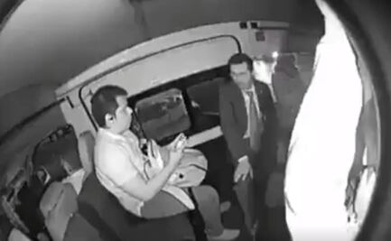 Regañan a joven por resistirse a asalto en combi