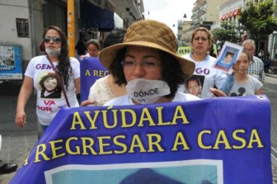 Madres de desaparecidos marchan en los estados