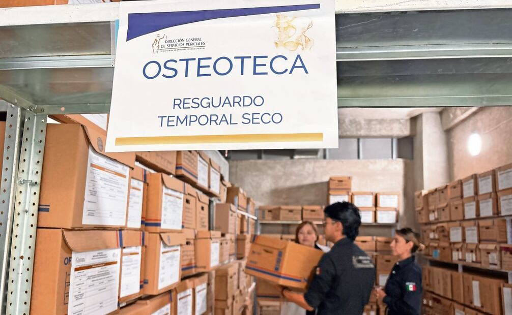 El fiscal de Zacatecas, Cristian Paul Camacho, encomendó acelerar la identificación de cuerpos; la directora de Servicios Periciales comenzó a trabajar en la osteoteca. Foto: Irma Mejía / EL UNIVERSAL