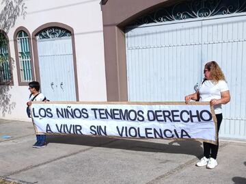 Lo que sabemos del caso de los niños Alexander y Gael en Sinaloa; asesinatos provocaron irrupción en Palacio Estatal