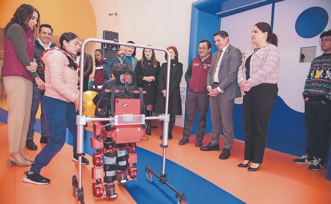 En las instalaciones del CRIT-Tlalnepantla se impartieron los cursos de sensibilización a los operadores del transporte público. Foto Especial