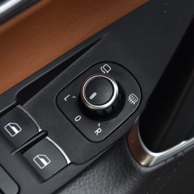 En época de lluvias, permite secar el agua de tus espejos.