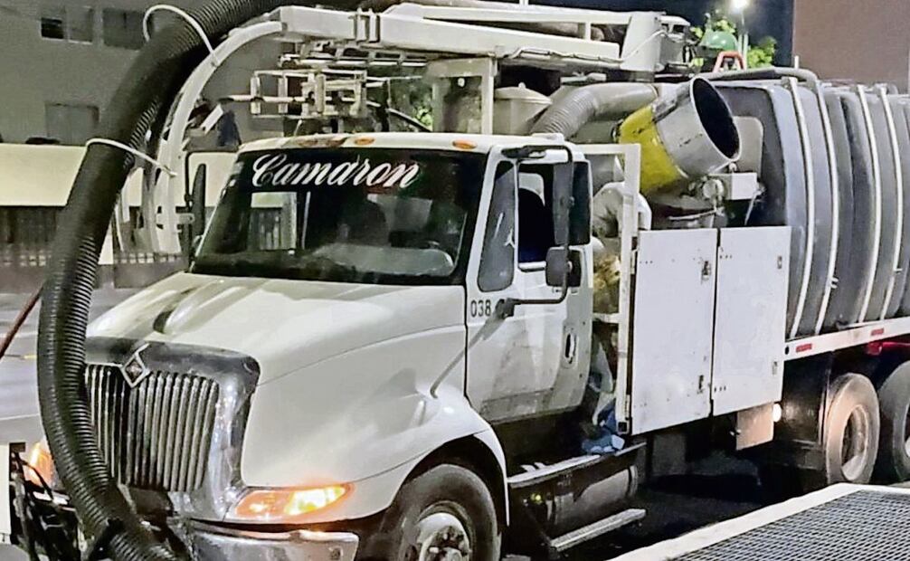 Actualmente, en la zona que se inunda en la Línea A ya opera un equipo auxiliar de bombeo permanente, explicó el director del STC. Foto: Especial