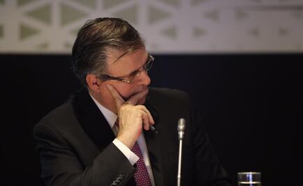 El muro no será tema con Trump: Ebrard