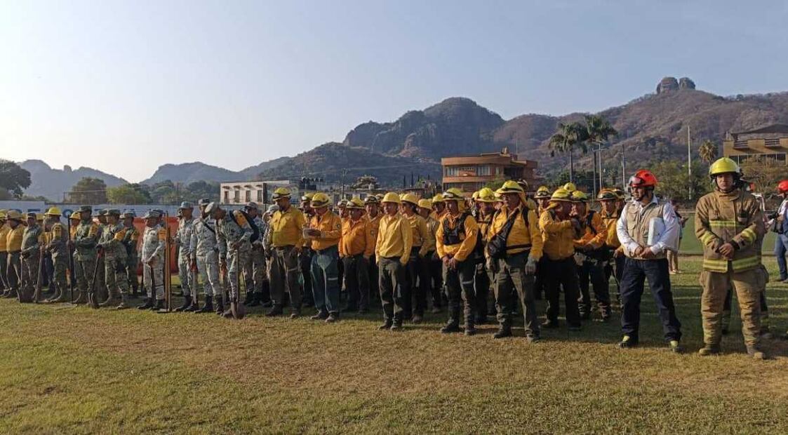 Atención al incendio forestal en el Parque Nacional del Área Natural Protegida El Tepozteco, desde el Puesto de Mando, el 26 de marzo de 2025. Foto: Especial
