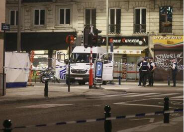 Man shot dead after knife attack on two soldiers in Brussels