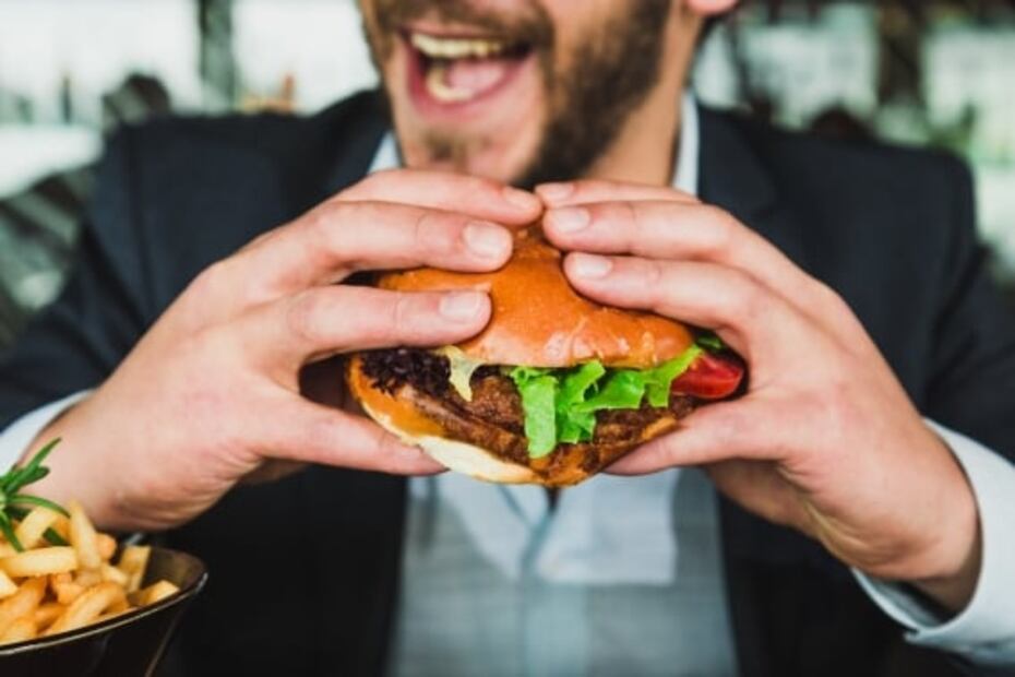 ¿Por qué es bueno comer despacio?