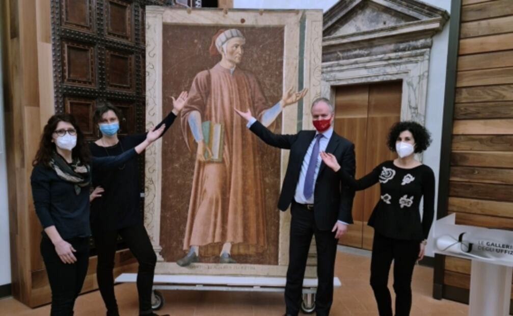 "Rejuvenece" el rostro de Dante Alighieri tras restauración de su retrato más famoso