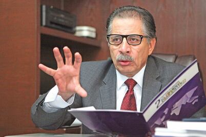 Formaliza Benjamín Robles salida del PRD