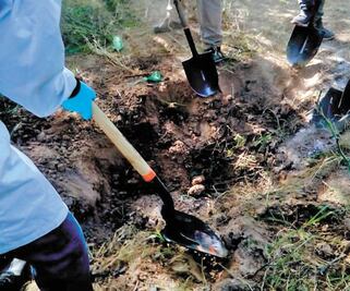 Comando amaga y corre a buscadoras de Puerto Peñasco