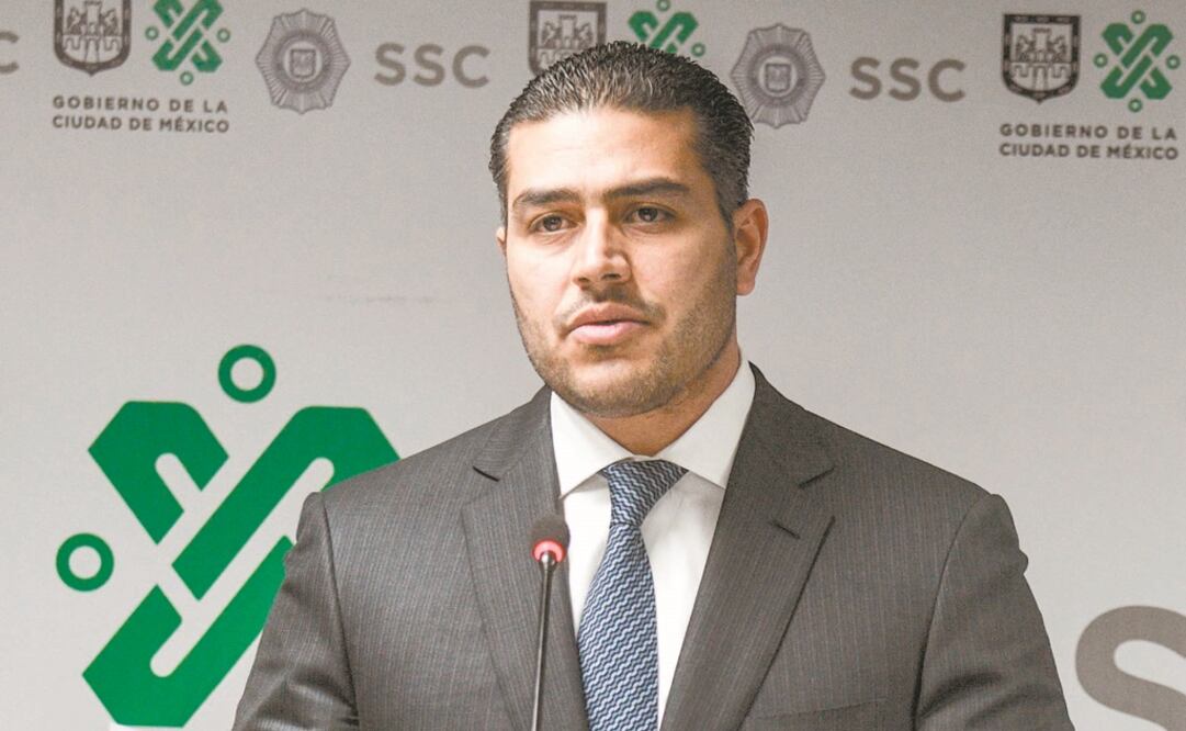 El titular de la SSC, Omar García Harfuch, dijo que participaron en el operativo fuerzas federales, de la policía local y de la procuraduría. Foto: ARMANDO MARTÍNEZ. EL UNIVERSAL