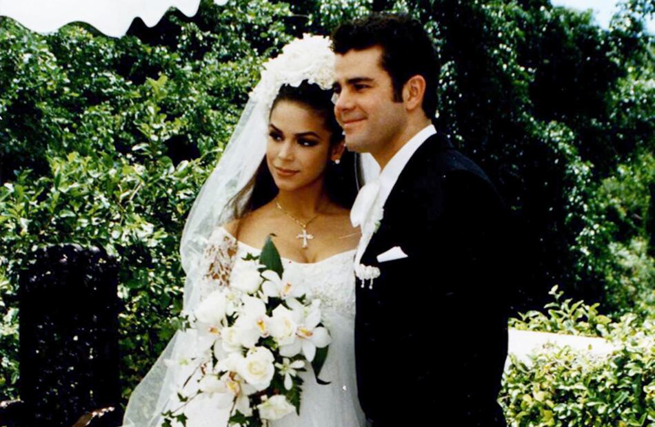 Biby Gaytán y Eduardo Capetillo se casaron un 25 de junio de 1994.
Fotos: Archivo