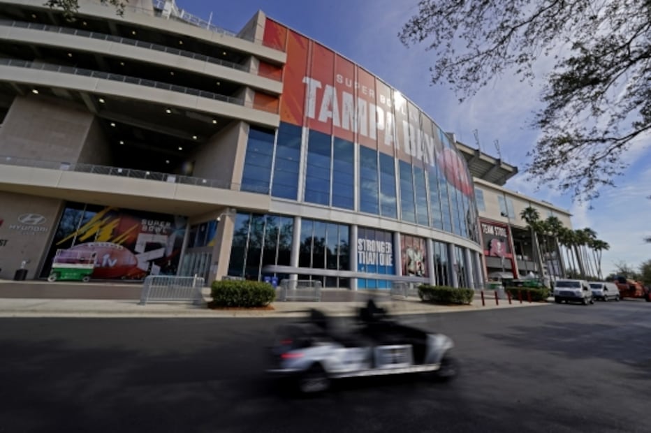 Astronautas de la EEI sobrevolarán este domingo el estadio del Super Bowl en Florida