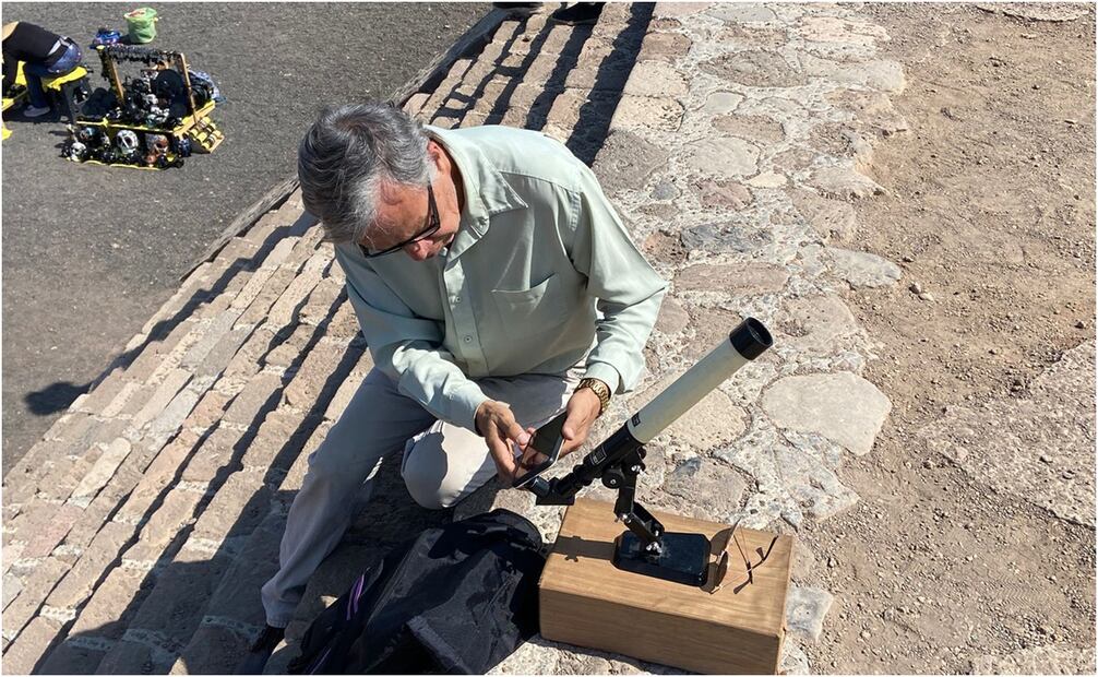 Eclipse solar en la Zona Arqueológica de Teotihuacán. Foto: Emilio Fernández/El Universal