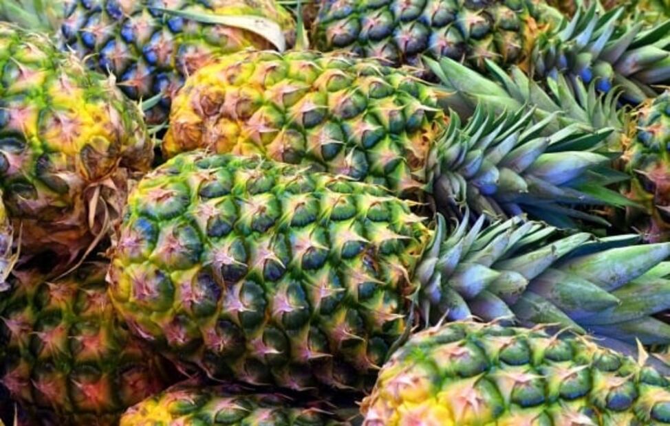 Si bebes agua de cáscara de piña en ayunas, estos son los beneficios