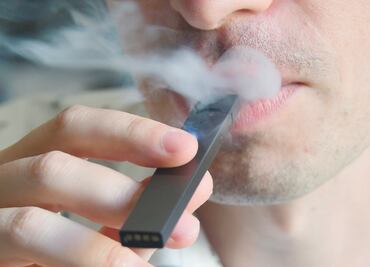 Vapeo, una adicción peligrosa entre jóvenes