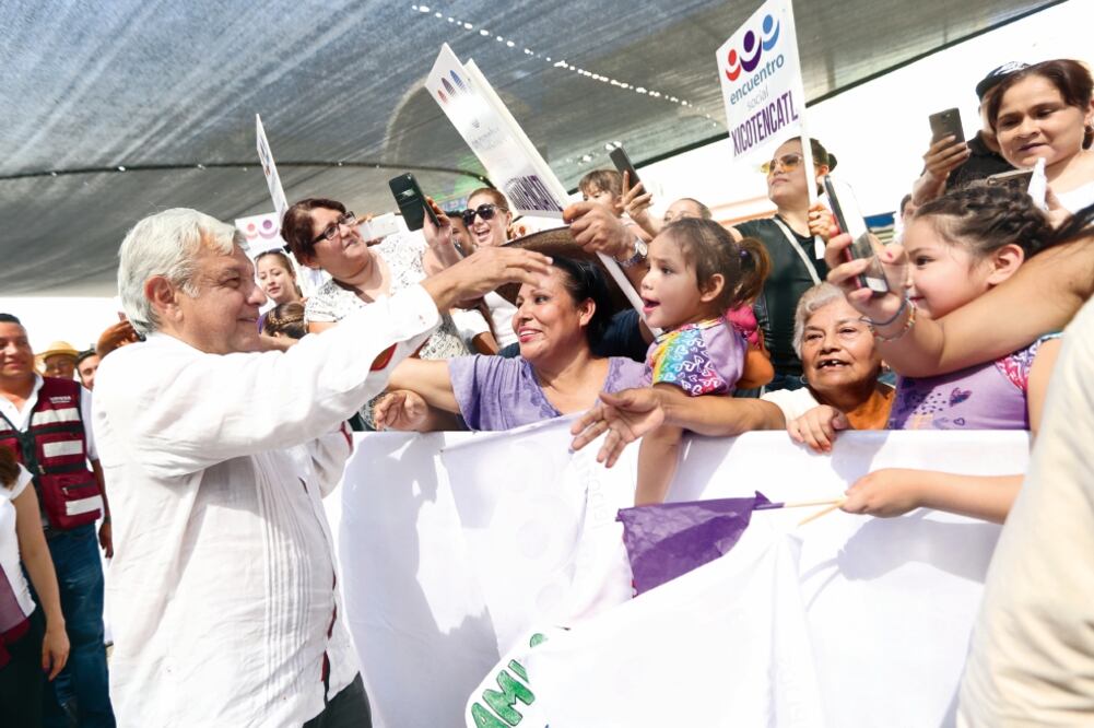 Andrés Manuel López Obrador acudió al estado de Tamaulipas, desde donde afirmó que los miembros del gabinete presidencial están hablando mucho y se meten en la elección. (VALENTE ROSAS. EL UNIVERSAL)