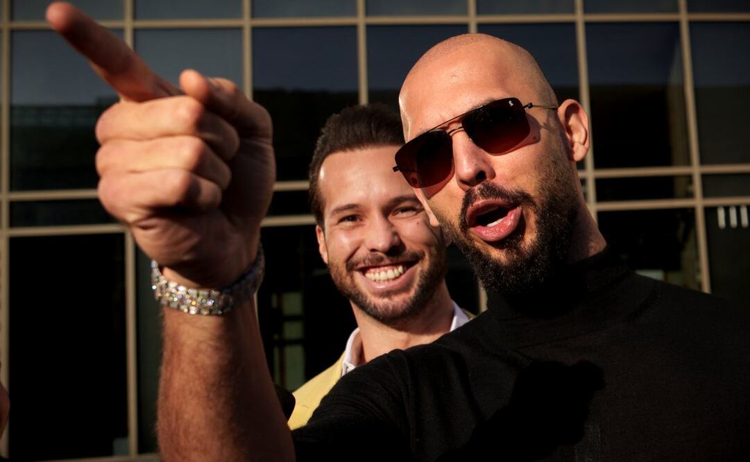 Andrew y Tristan Tate enfrentan cargos por trata de personas en Rumania, llegaron el jueves a Estados Unidos. (27/02/25) Foto: AP/Archivo