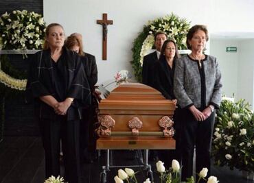 Despiden al dramaturgo mexicano José Solé
