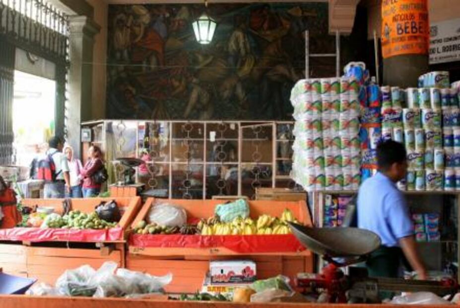 El arte de Diego Rivera en las paredes de un mercado