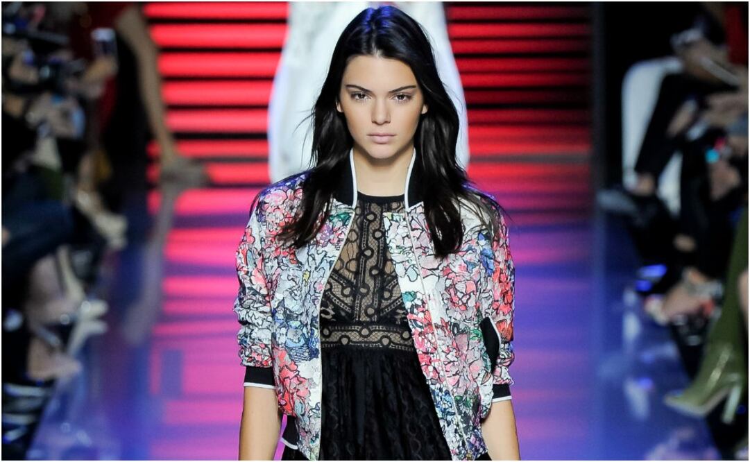La icónica Kendall Jenner en una de las propuestas boho chic de Elie Saab