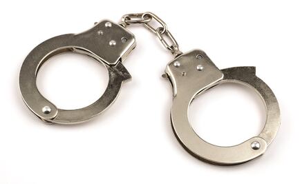 Detienen a ex policía que extorsionaba a automovilistas en Naucalpan