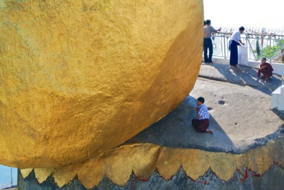 Leyenda de la Pagoda de Kyaiktiyo, la roca que desafía la gravedad