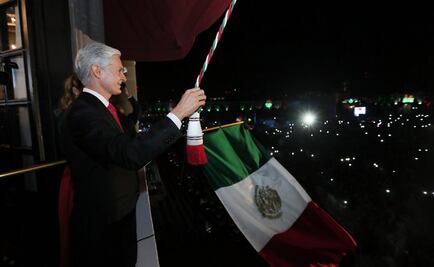Alfredo del Mazo da Grito de Independencia en Toluca