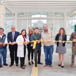 Inauguran obras a un día de concluir gobierno