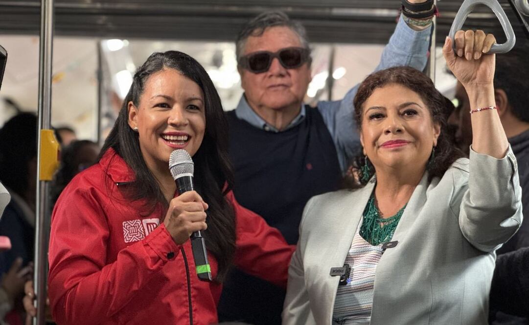 Clara Brugada aborda el prototipo del Metrobús biarticulado eléctrico incorporado a la Línea 1 (19/06/2025). Foto: Especial