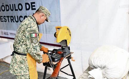 Ciudadanos canjean más de mil armas en Edomex