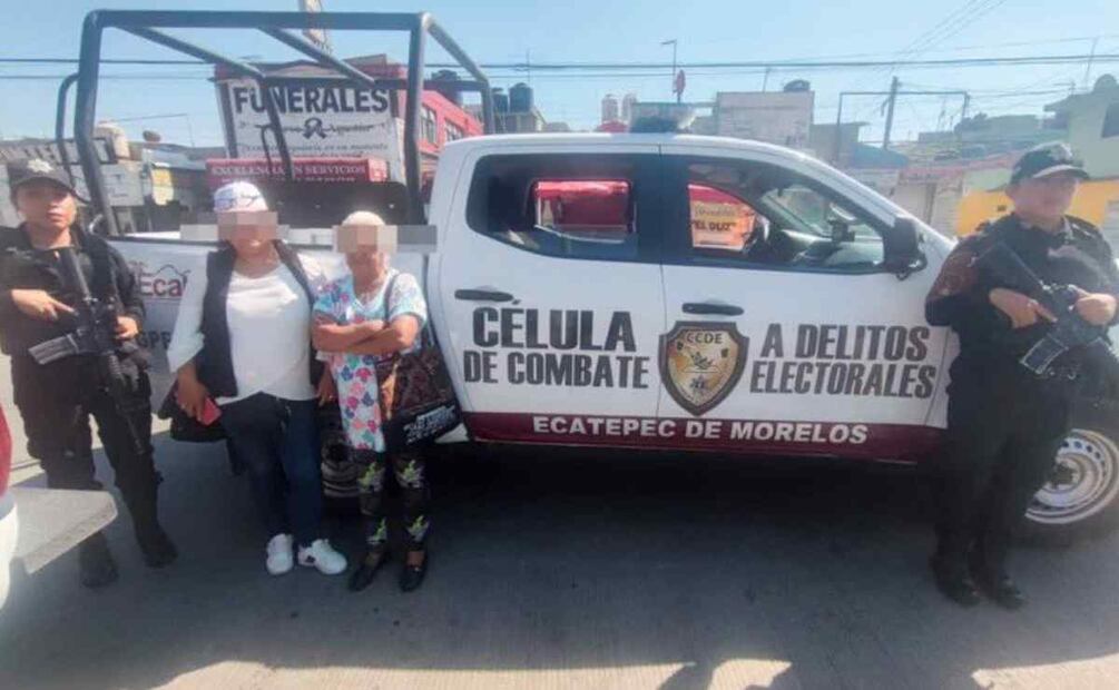 Las dos mujeres detenidas en Avenida Central, Ecatepec Foto: Especial