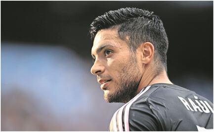 Por ahora, Raúl Jiménez no es opción para el América