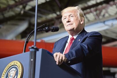 “Muro con paneles, para que México no pague tanto”