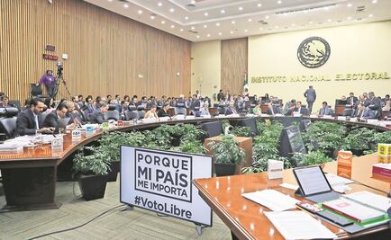 Ordena INE al PAN bajar spots contra Meade por calumnias