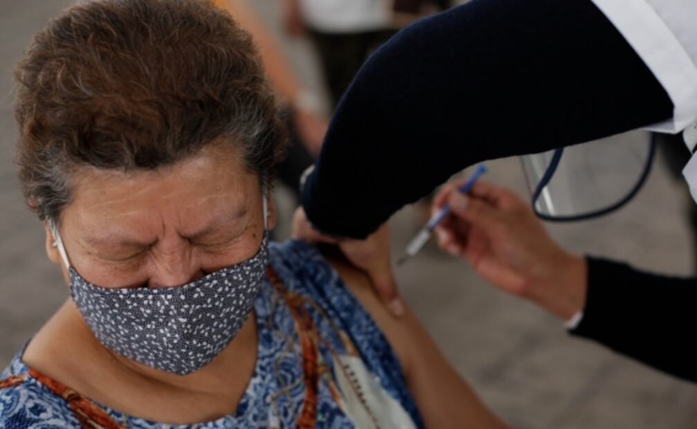 El confinamiento acelera el deterioro físico y mental de adultos mayores: experto