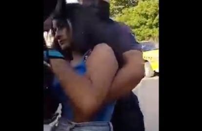 Difunden video de la detención de Abigail, joven hallada muerta en separos de Salina Cruz, Oaxaca 