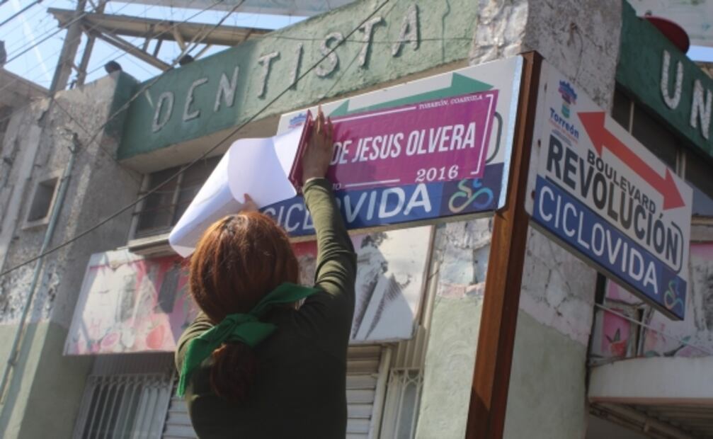 Ponen nombres de víctimas de feminicidio en calles de Coahuila y Durango