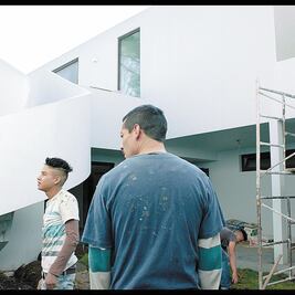 "Mano de obra", lista para concluir su obra