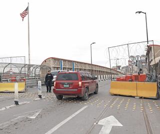 Frontera norte seguirá cerrada, acuerdan