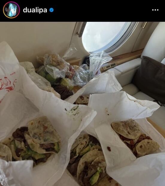 Cuánto cuesta comer en los tacos Orinoco a los que fue Dua Lipa 