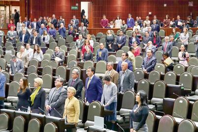 Piden diputados explicaciones de fusión Disney-Fox