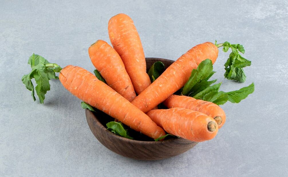 La zanahoria es una verdura de la que puedes obtener elastina. Foto: Freepik