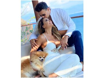 Ninel Conde sí se casó con Larry Ramos, llegó al altar con vestido y velo