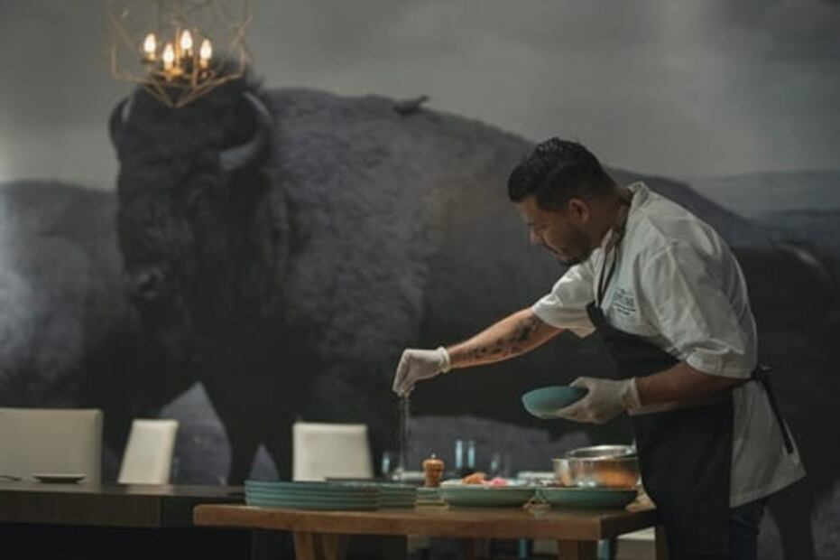 El chef Víctor Zárate cocina en The Epicure