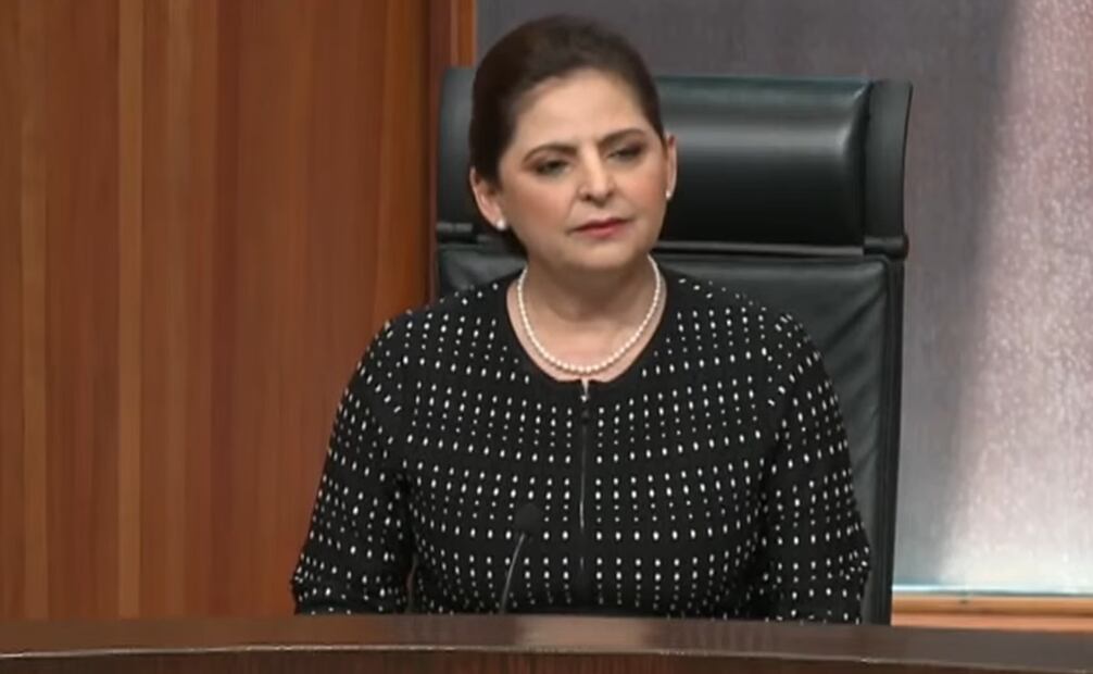 Mónica Soto, magistrada presidenta del Tribunal Electoral en sesión solemne en entrega de constancia a Sheinbaum. Foto: Captura