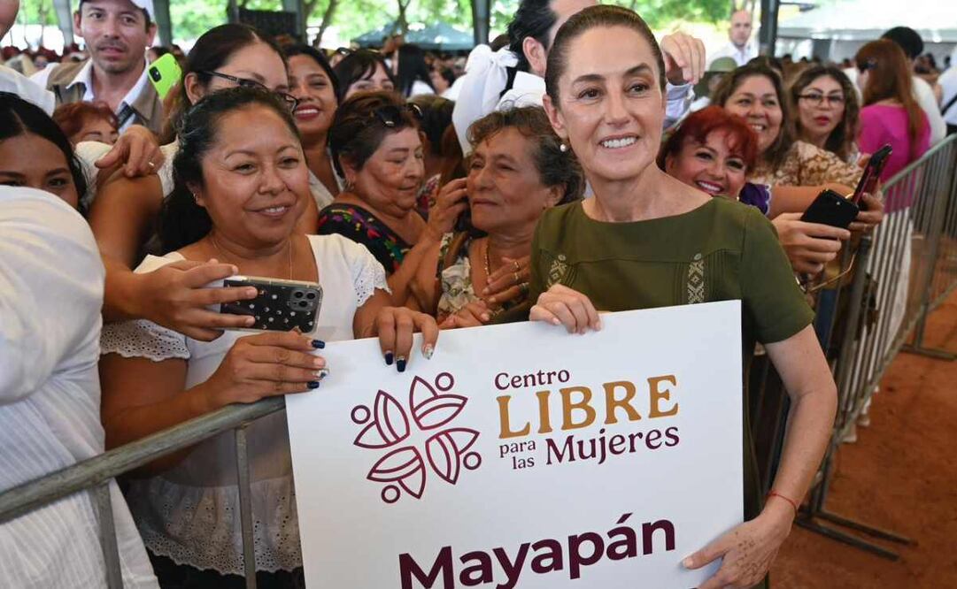 La presidenta Claudia Sheinbaum al encabezar en Mérida, Yucatán, el acto “La Transformación Avanza en Yucatán” este 21 de septiembre del 2025. Foto: Presidencia.