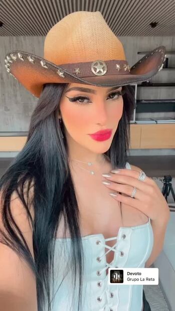 Kimberly Loaiza posa como vaquera y conquista Instagram