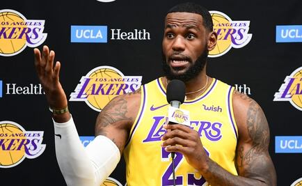 Daryl Morey no estaba informado: LeBron James